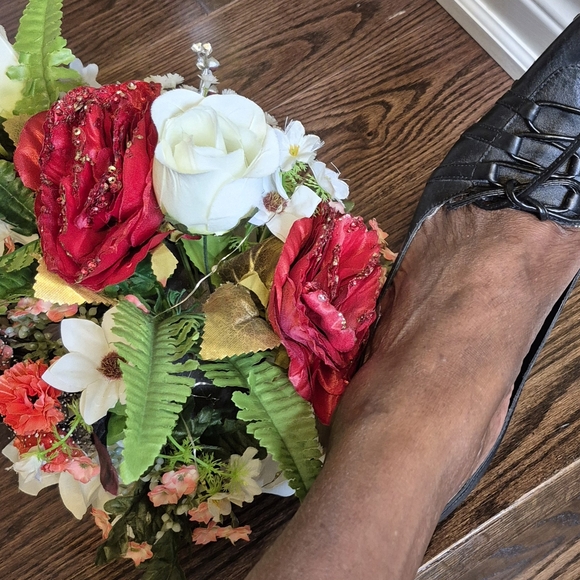 Chic Black Women's Shoes - Picture 14 of 15